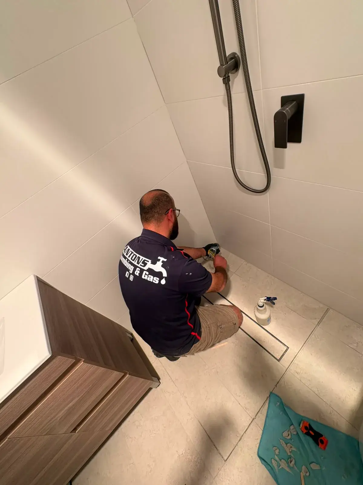 Professional bathroom floor waste and drain repair